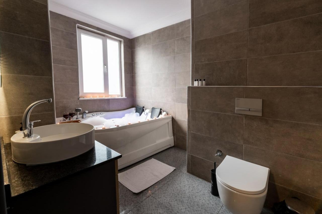 Arena Luxury Suites Hotel Istanbul Exterior photo